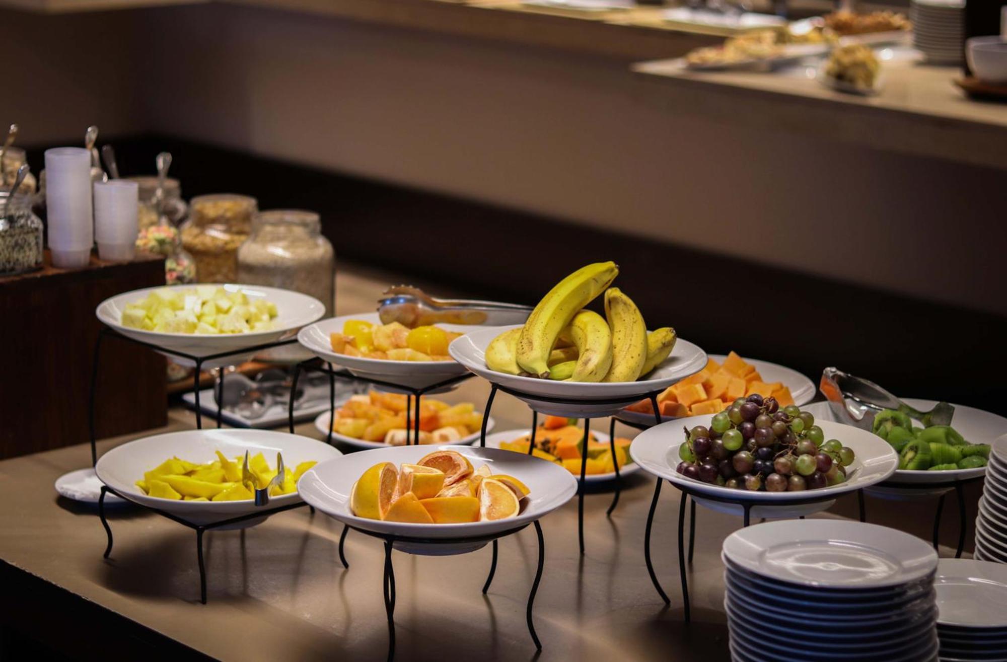 Wyndham Nordelta Tigre - Buenos Aires Ξενοδοχείο Εξωτερικό φωτογραφία Fruit salad