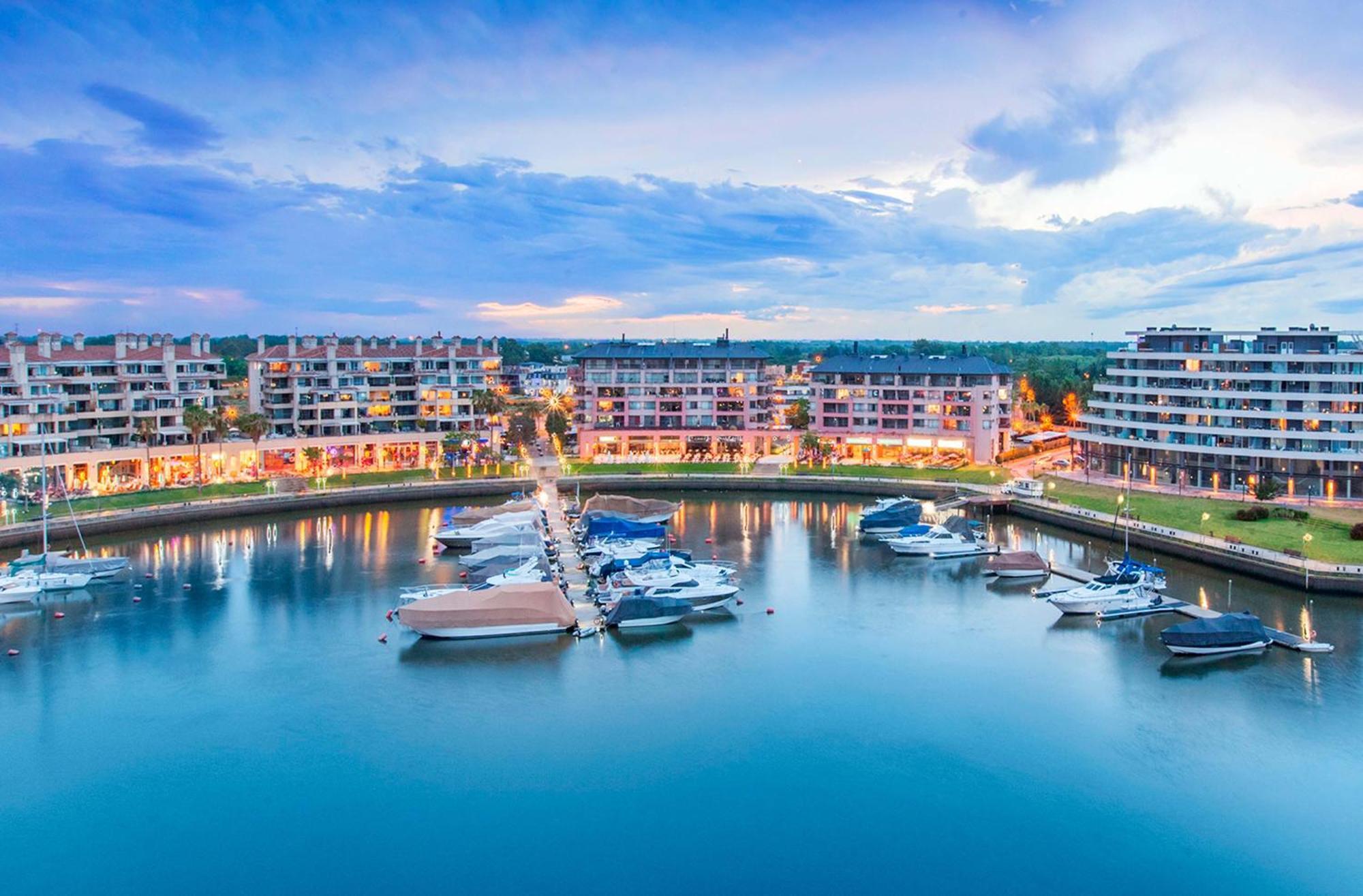 Wyndham Nordelta Tigre - Buenos Aires Ξενοδοχείο Εξωτερικό φωτογραφία Marina at the Cape May Marina