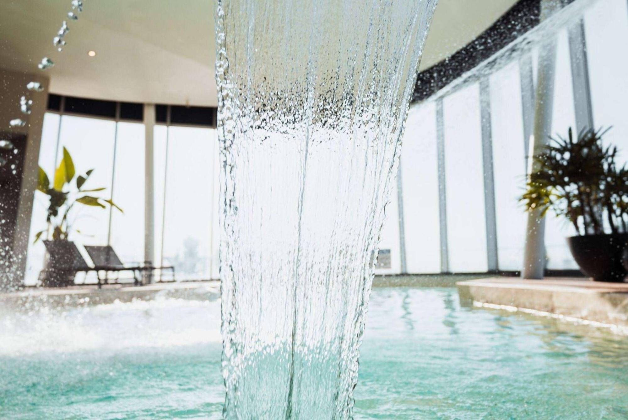 Wyndham Nordelta Tigre - Buenos Aires Ξενοδοχείο Εξωτερικό φωτογραφία Indoor waterfall